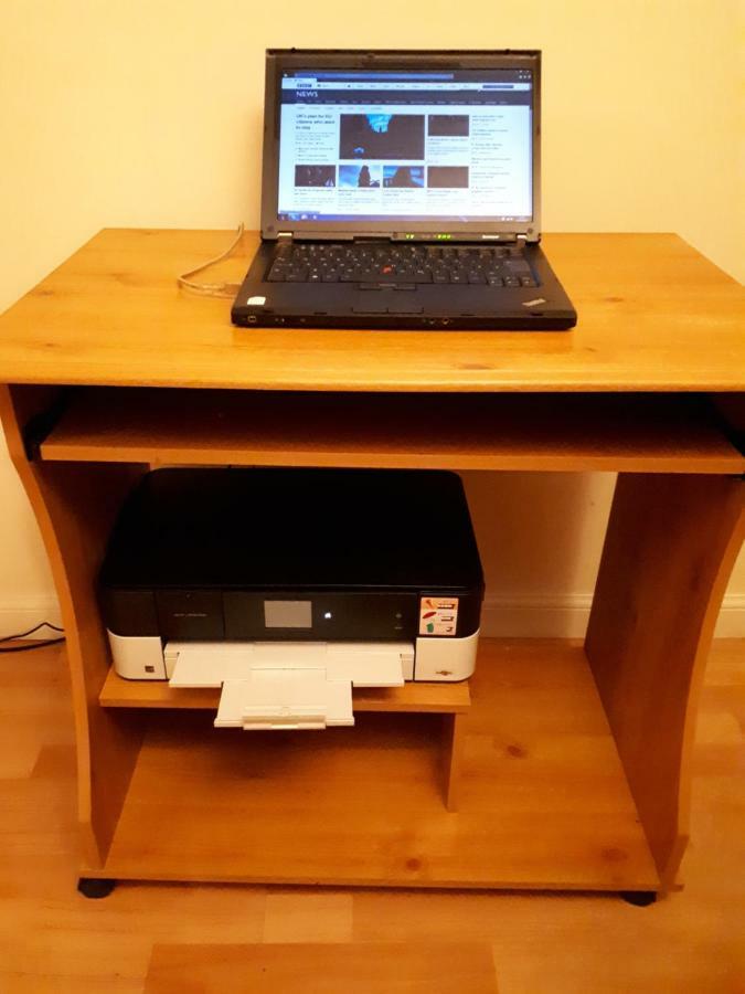 Central&stylish 3 bedroom, 2 bath, free parking Edinburgh Bagian luar foto