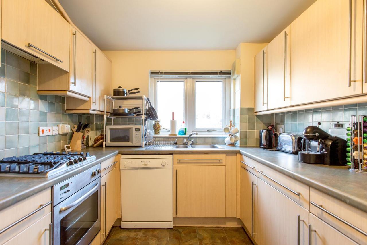 Central&stylish 3 bedroom, 2 bath, free parking Edinburgh Bagian luar foto
