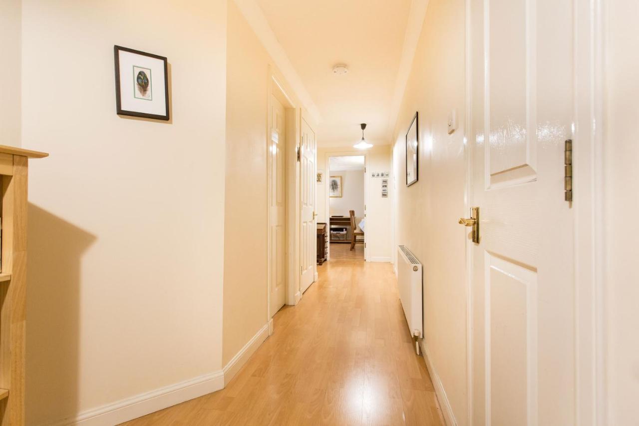 Central&stylish 3 bedroom, 2 bath, free parking Edinburgh Bagian luar foto