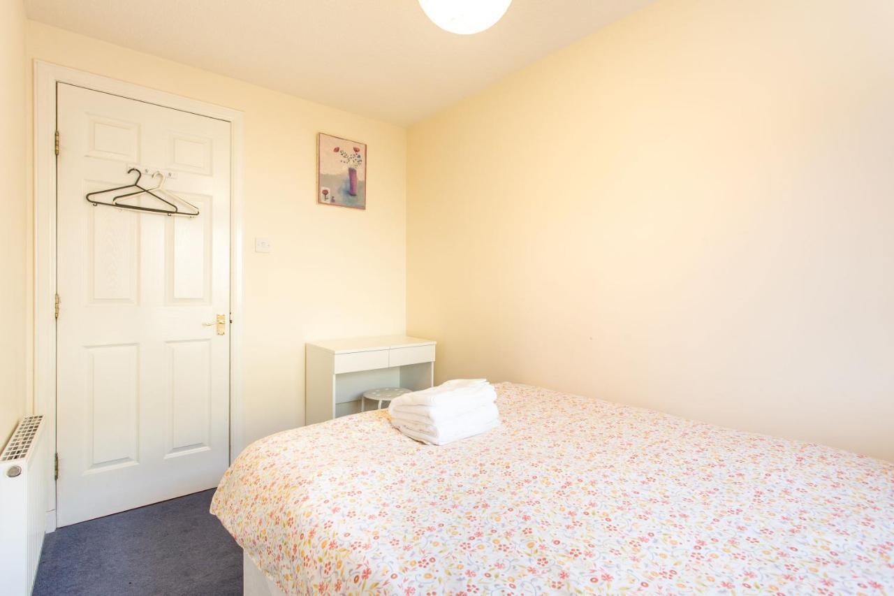 Central&stylish 3 bedroom, 2 bath, free parking Edinburgh Bagian luar foto